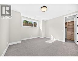 3743 36 Avenue SW - photo 38