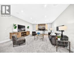3743 36 Avenue SW - photo 28