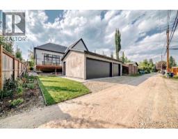 3743 36 Avenue SW - photo 45
