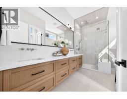 3743 36 Avenue SW - photo 16