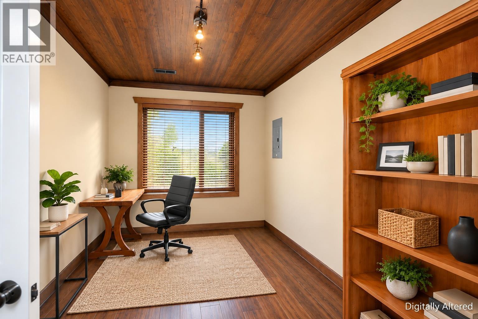 10590 Long Road, Lake Country