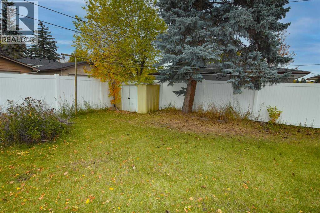 7 Fullerton Road SE - 24