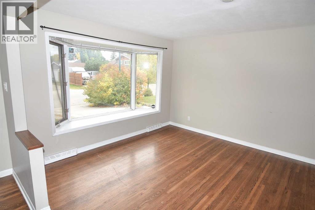7 Fullerton Road SE - 5