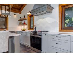 6403 St Andrew's Way, Whistler, BC V8E0C7 Photo 9