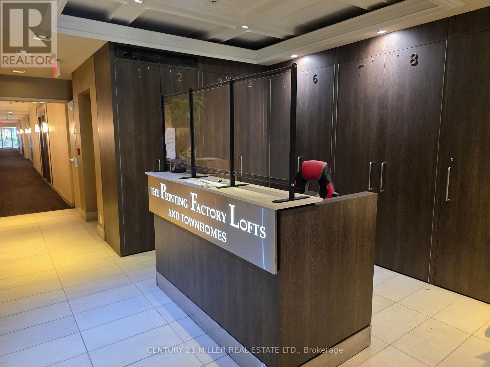 #123 201 CARLAW AVENUE - 37