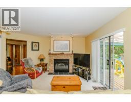 Dining room - 204 Cormorant Cres, Salt Spring, BC V8K1G8 Photo 8