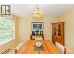 204 Cormorant Cres, Salt Spring, BC V8K1G8 Photo 12