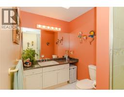 204 Cormorant Cres, Salt Spring, BC V8K1G8 Photo 25