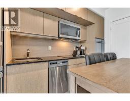 10 York Street Unit# 2713, Toronto, ON M5J0E1 Photo 11