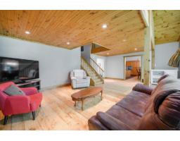 Family room - 7 Ch. Foubert, La Peche, QC J0X1A0 Photo 11