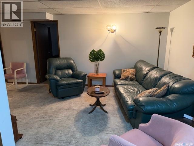 422 MANNING LANE - 11