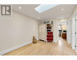 676 Vaughan Road, Toronto, ON M6E2Y6 Photo 19