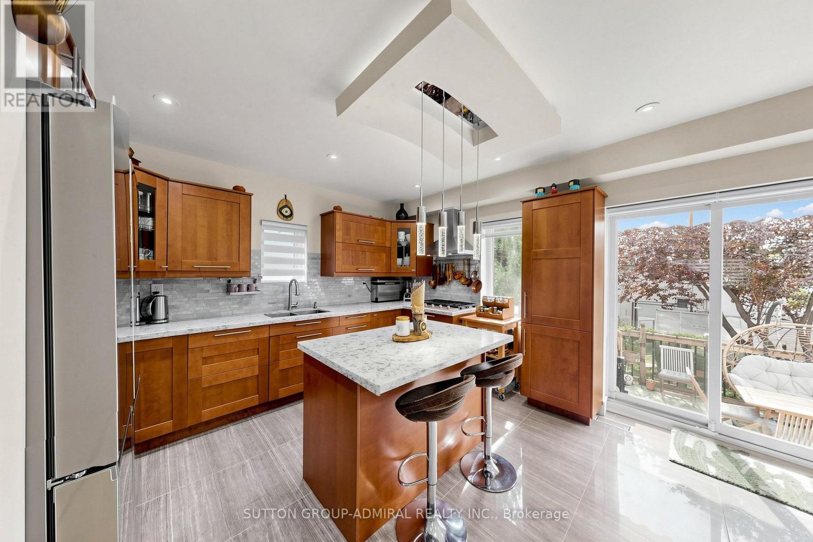 676 VAUGHAN ROAD - Image 10