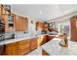 Recreational, Games room - 676 Vaughan Road, Toronto, ON M6E2Y6 Photo 12