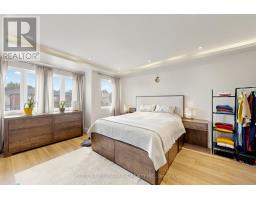 676 Vaughan Road, Toronto, ON M6E2Y6 Photo 20