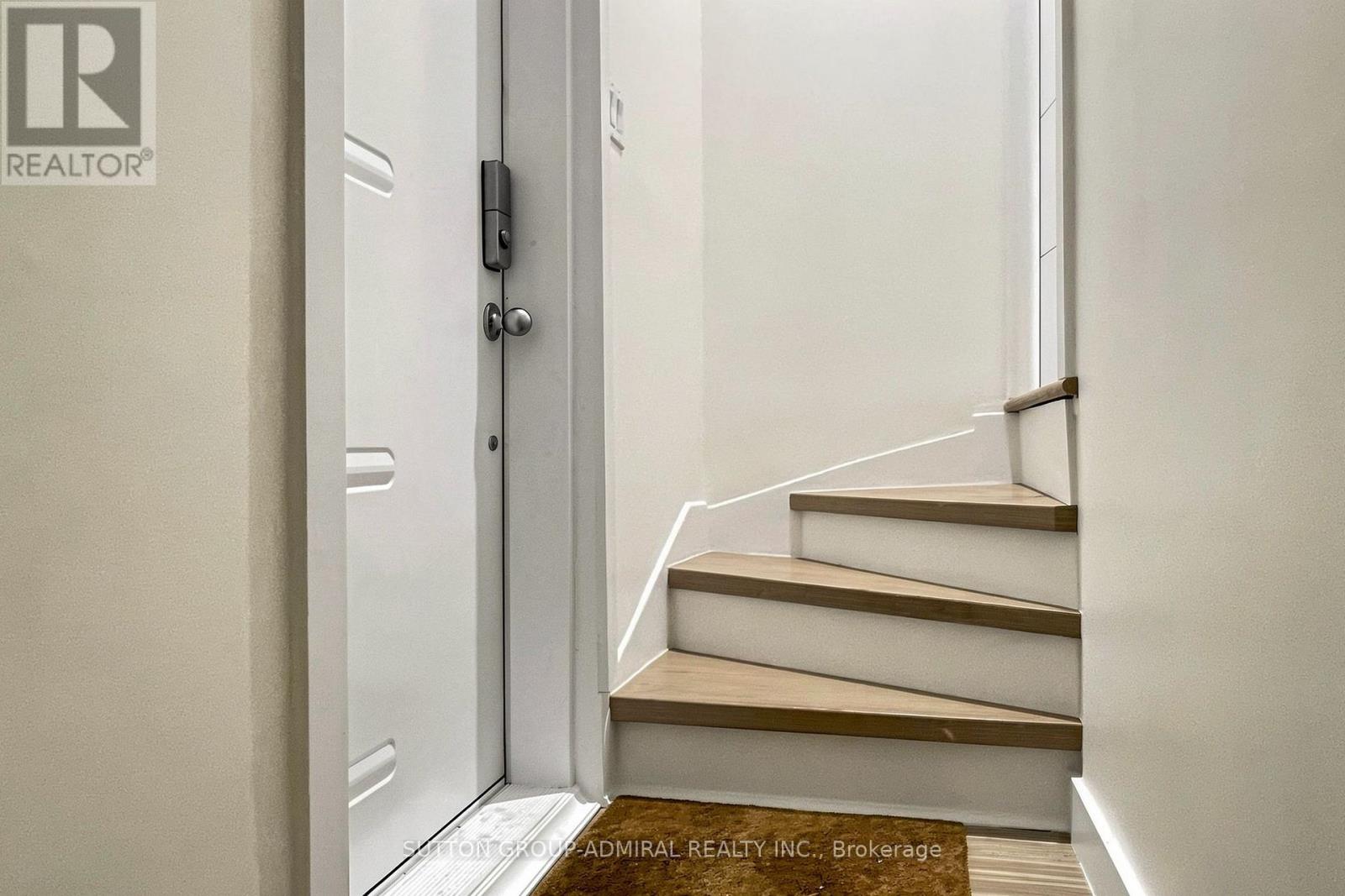 676 VAUGHAN ROAD - Image 28