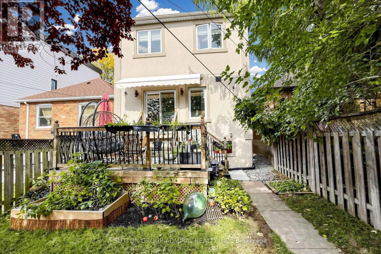 676 VAUGHAN ROAD - Image 39