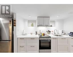 676 Vaughan Road, Toronto, ON M6E2Y6 Photo 33