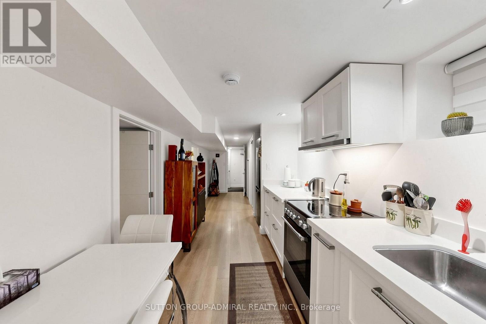 676 VAUGHAN ROAD - Image 34