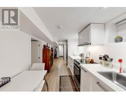 676 Vaughan Road, Toronto, ON M6E2Y6 Photo 34