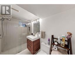 676 Vaughan Road, Toronto, ON M6E2Y6 Photo 37