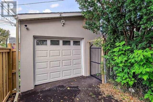 676 VAUGHAN ROAD - Image 43