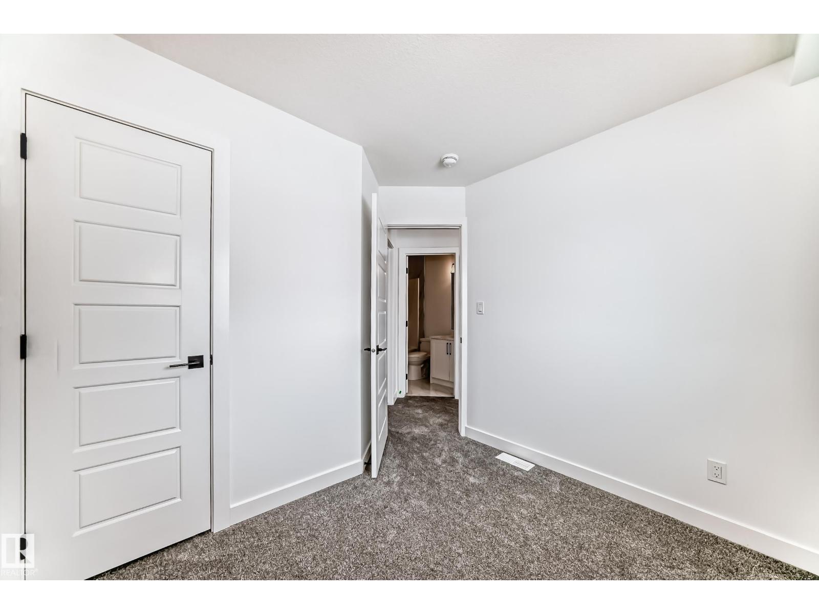 11519 & 11521 67 ST NW - 29
