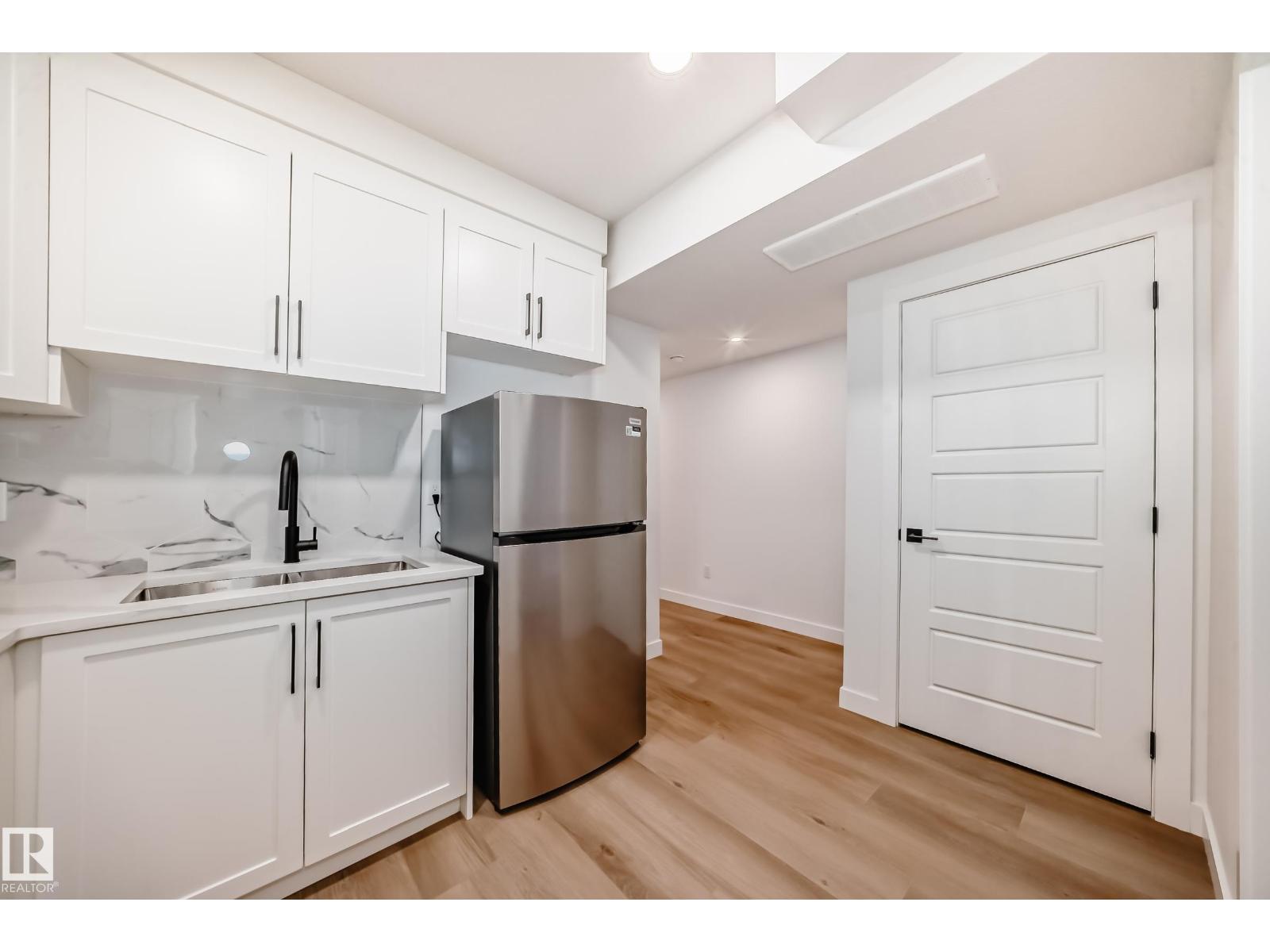 11519 & 11521 67 ST NW - 38