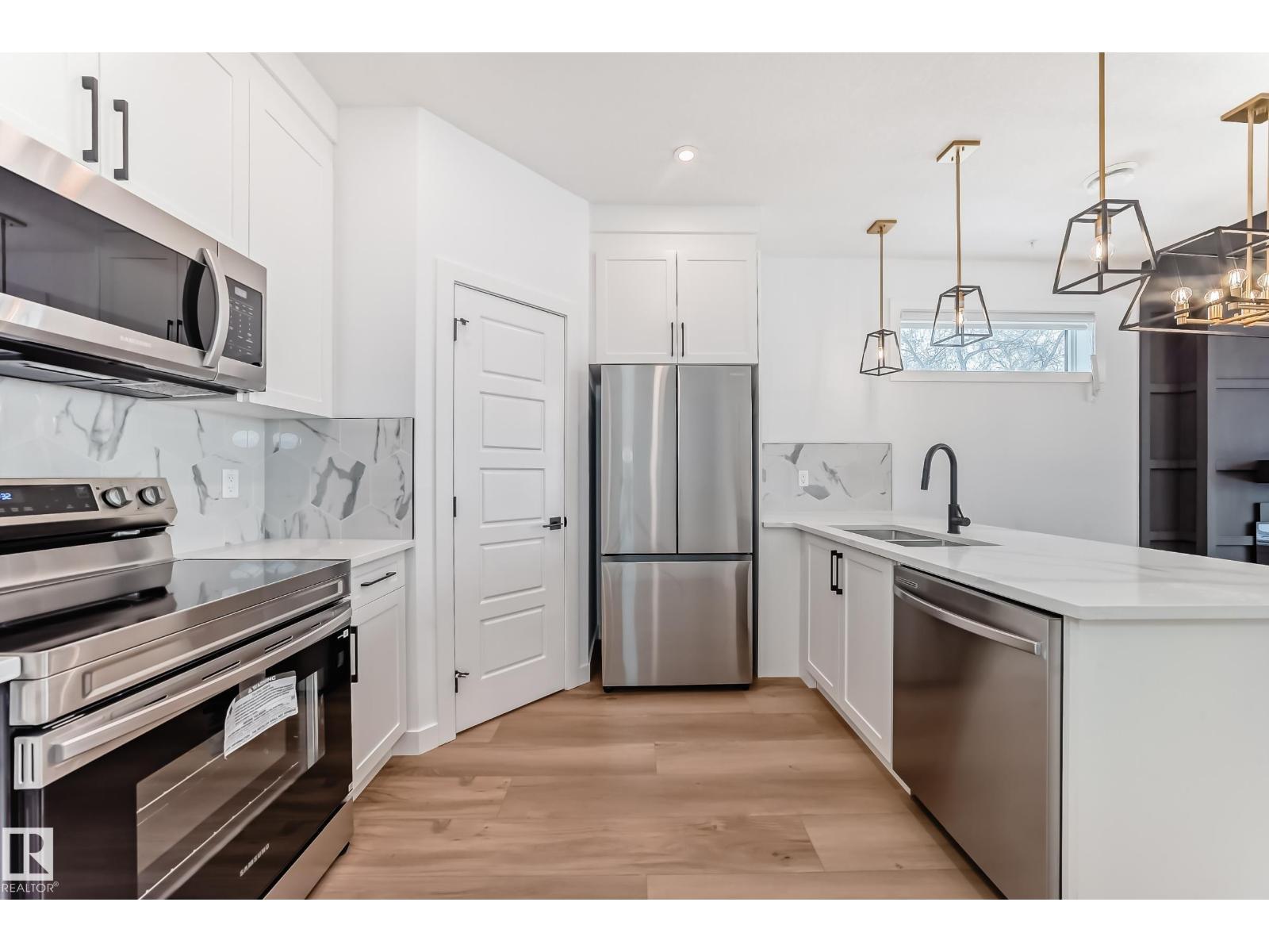 11519 & 11521 67 ST NW - 6