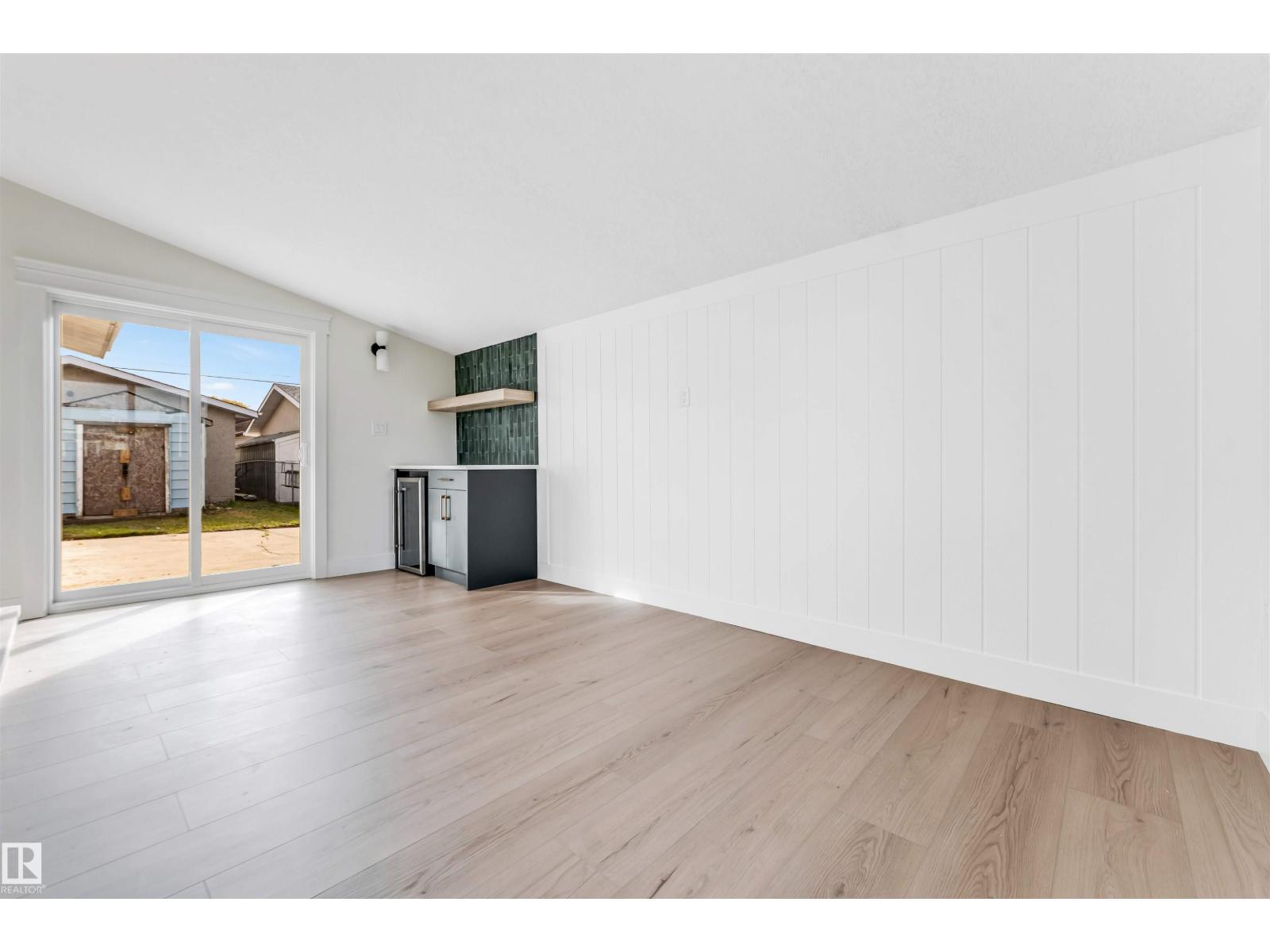 12811 135 ST NW - 20