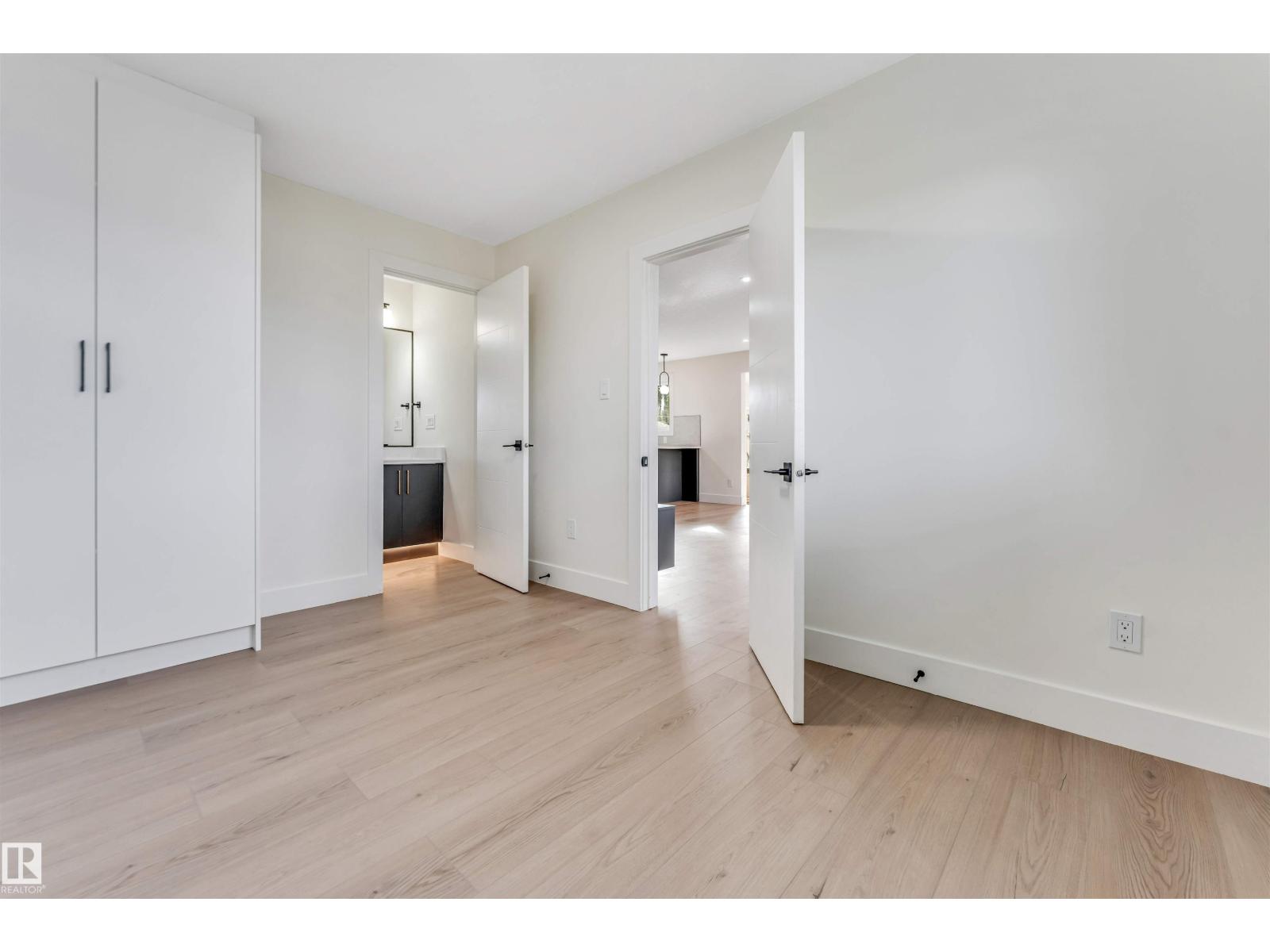 12811 135 ST NW - 26
