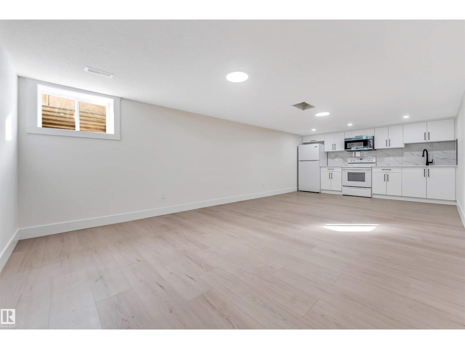 12811 135 ST NW - Image 37