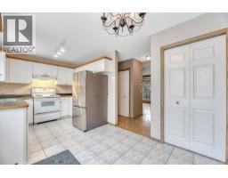 131 Hidden Way Nw, Calgary, AB T3A5S7 Photo 11