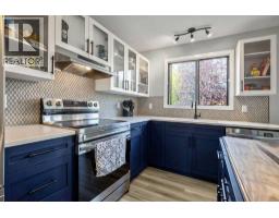 68 Falconridge Close NE - photo 6