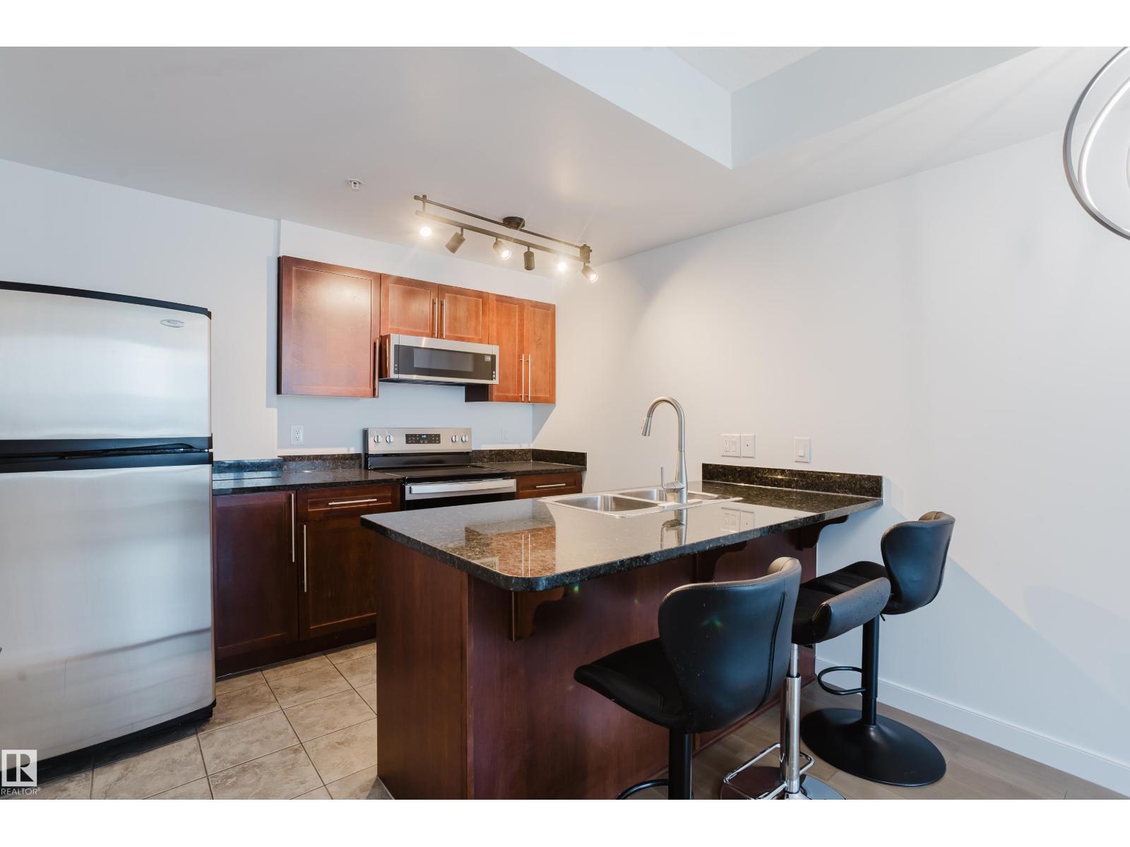 #1603 9939 109 ST NW - 10
