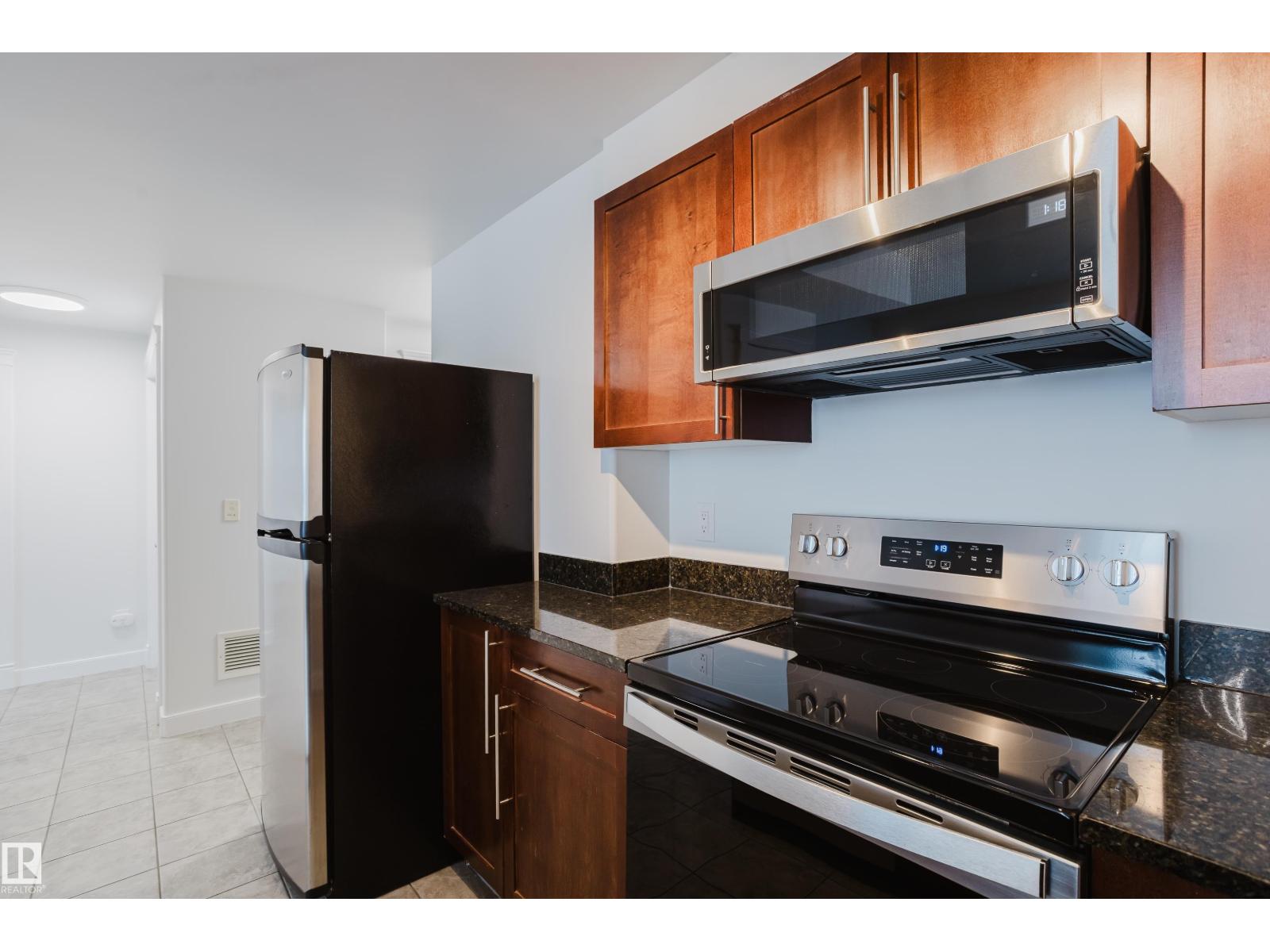 #1603 9939 109 ST NW - 14