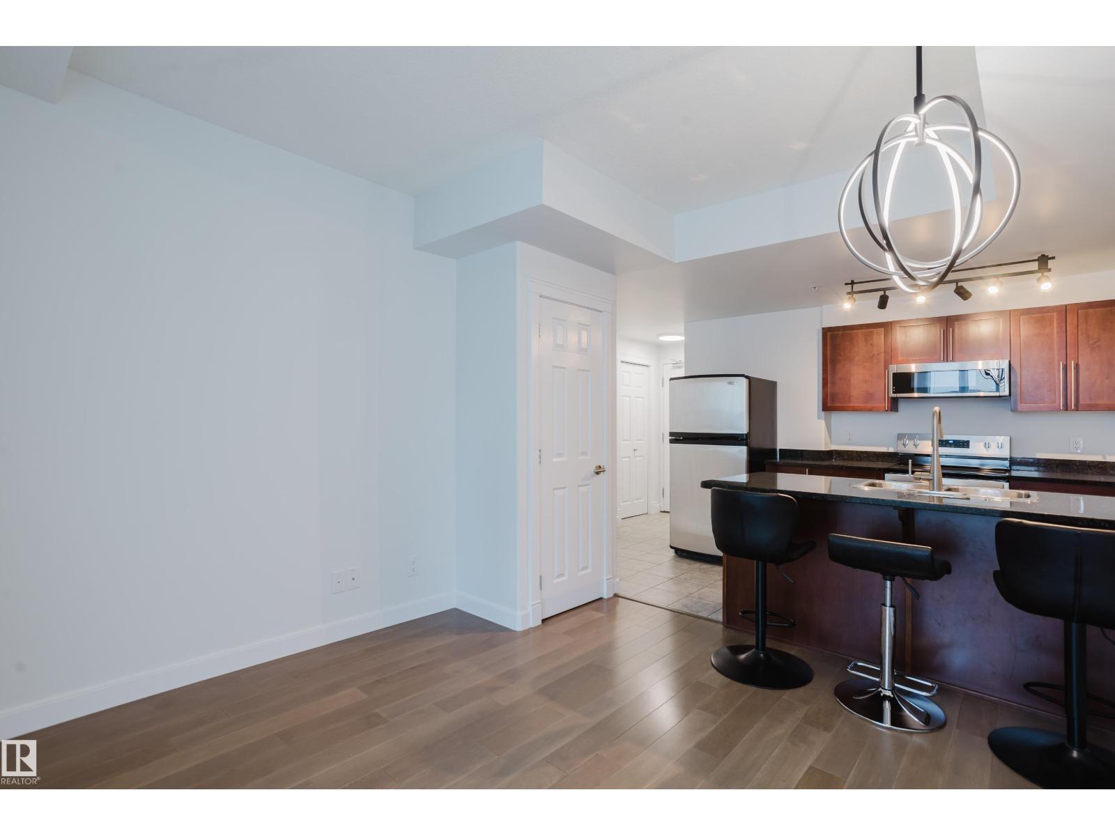#1603 9939 109 ST NW - 21