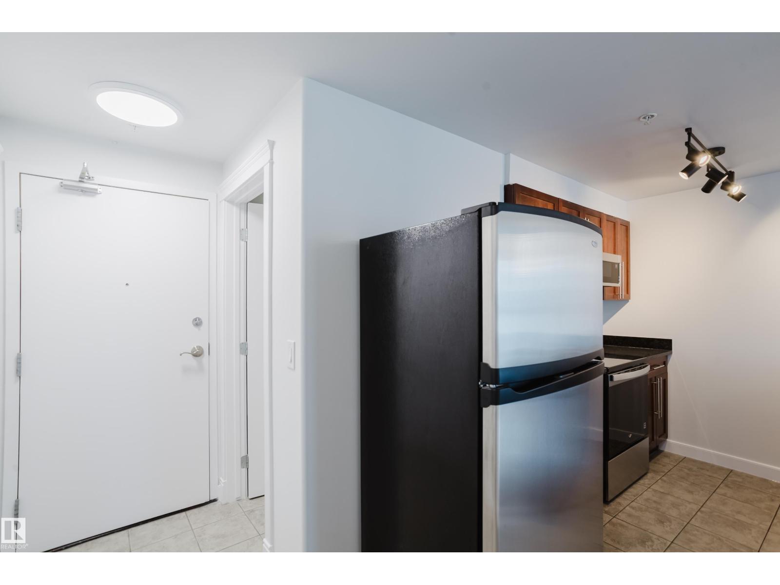 #1603 9939 109 ST NW - Image 6