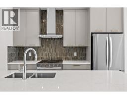 124 Greenwich Drive NW - photo 12