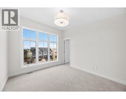 124 Greenwich Drive NW - photo 26