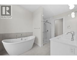 124 Greenwich Drive NW - photo 28