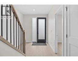 124 Greenwich Drive NW - photo 3