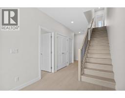 124 Greenwich Drive NW - photo 4