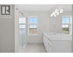 124 Greenwich Drive NW - photo 44
