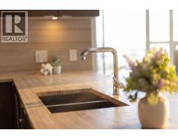 906 112 E 13th Street, North Vancouver, BC V7L0E4 Photo 16