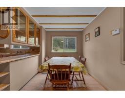 2086 Penetanguishene Road, Springwater, ON L4M4Y8 Photo 12