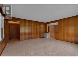 2086 Penetanguishene Road, Springwater, ON L4M4Y8 Photo 18