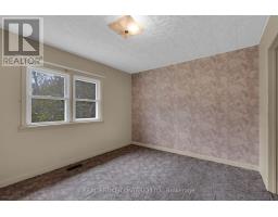 2086 Penetanguishene Road, Springwater, ON L4M4Y8 Photo 23