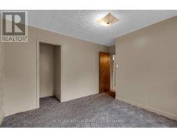 2086 Penetanguishene Road, Springwater, ON L4M4Y8 Photo 24