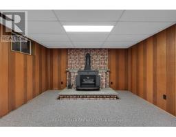 2086 Penetanguishene Road, Springwater, ON L4M4Y8 Photo 27